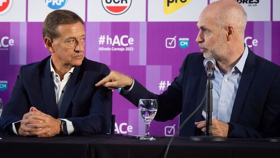 Rodolfo Suárez, Horacio Rodríguez Larreta y Alfredo Cornejo presentaron el Frente Cambia Mendoza en el Club Andes Talleres.  Foto: Ignacio Blanco / Los Andes