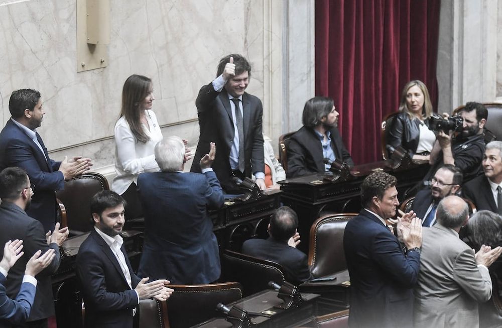 Milei envía una única ley ómnibus al Congreso y establece sesiones extraordinarias en el Congreso del 26 de diciembre al 31 de enero. Foto: Federico Lopez Claro