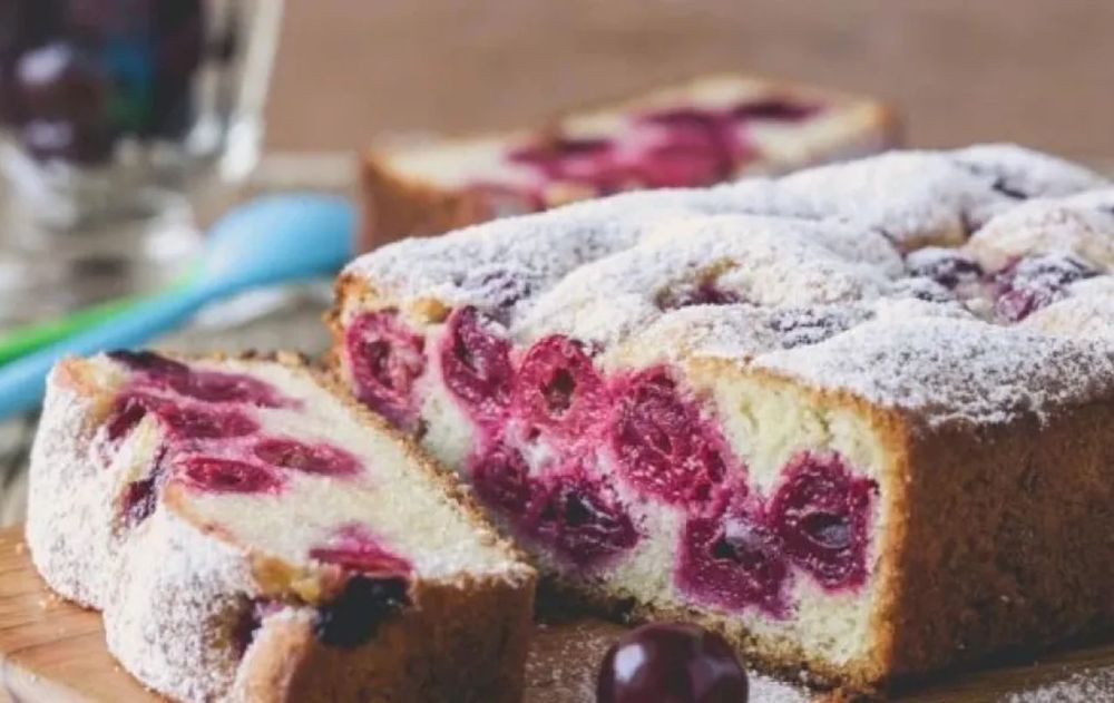 Esta receta práctica y sencilla da como resultado un budín húmedo, tierno y lleno de sabor.