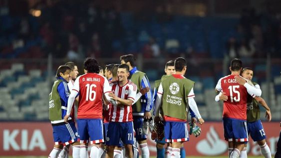 Paraguay fue más que Jamaica y quedó a un paso de la clasificación