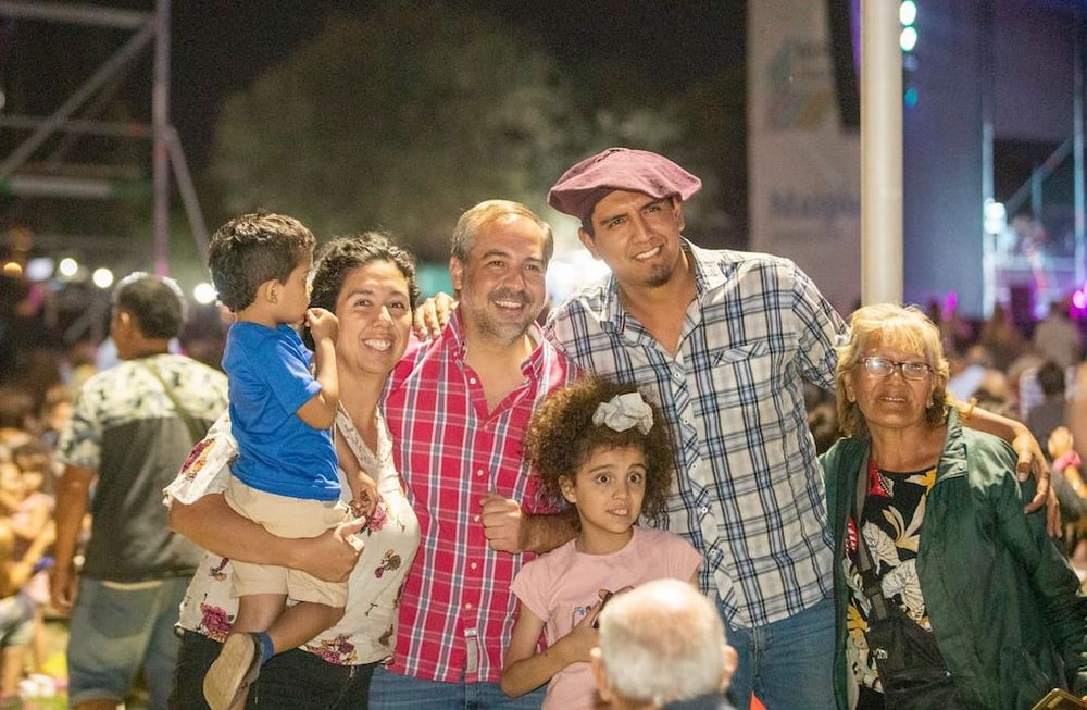 Más de 10 mil personas pasaron por el Festival del vacío a la llama en Maipú