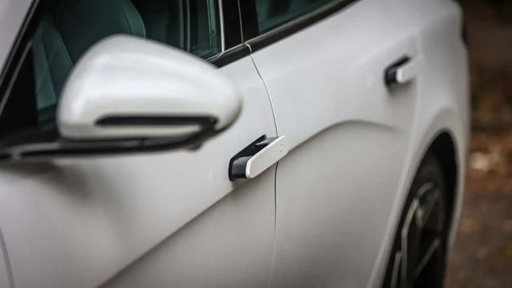 Manijas de autos empotradas y eléctricas.