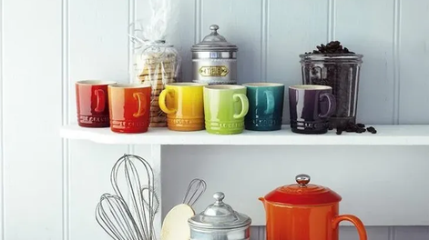 El truco de limpieza que te ayuda a ordenar el espacio de tu alacena en segundos