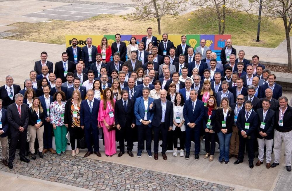 Ulpiano Suarez participa de la Cumbre Mundial de Alcaldes C40