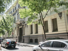 Denunciaron a alumnos por el uso y venta de imágenes adulteradas de sus compañeras desnudas mediante inteligencia artificial