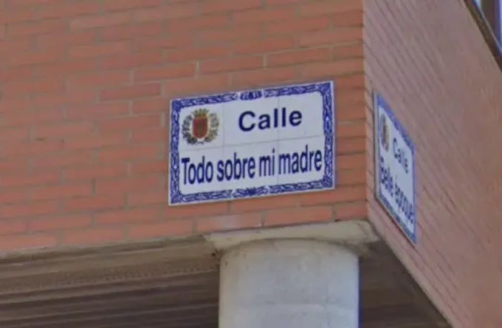 Calle Todo sobre mi madre - Maps