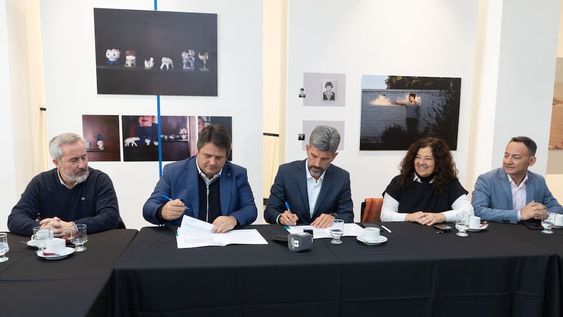 El intendente de la Ciudad firmó un convenio de colaboración con su par de Neuquén