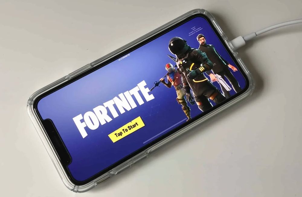 Sacan a Fortnite del iPhone y de los teléfonos con Android tras una pelea entre las empresas y el desarrollador Epic Games.