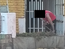 Palo y ropa con sangre, dinero y una trama de okupas: claves del caso del hombre acusado de matar a su padre