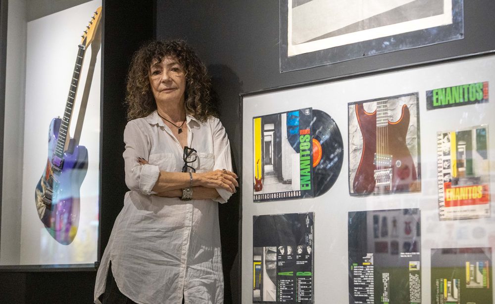 Tite Barbuzza, diseñadora gráfica y editorial, sus trabajos ligados a la música acompañaron la edad dorada del rock nacional. Creo el logo más reconocido de Soda Stereo.