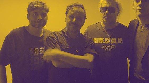 Peligrosos Gorriones en versión 2024: Leo Quiroz (mendocino invitado, en teclados), Francisco Bochatón (bajo y voz), Braulio DAguirre (batería) y Guillermo Coda (guitarra).