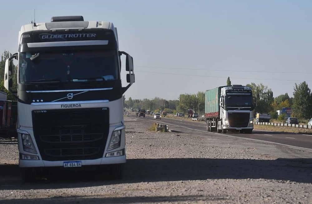Los transportistas en contra de eliminar la obligación de la capacitación y el examen psicofísico de los choferes.