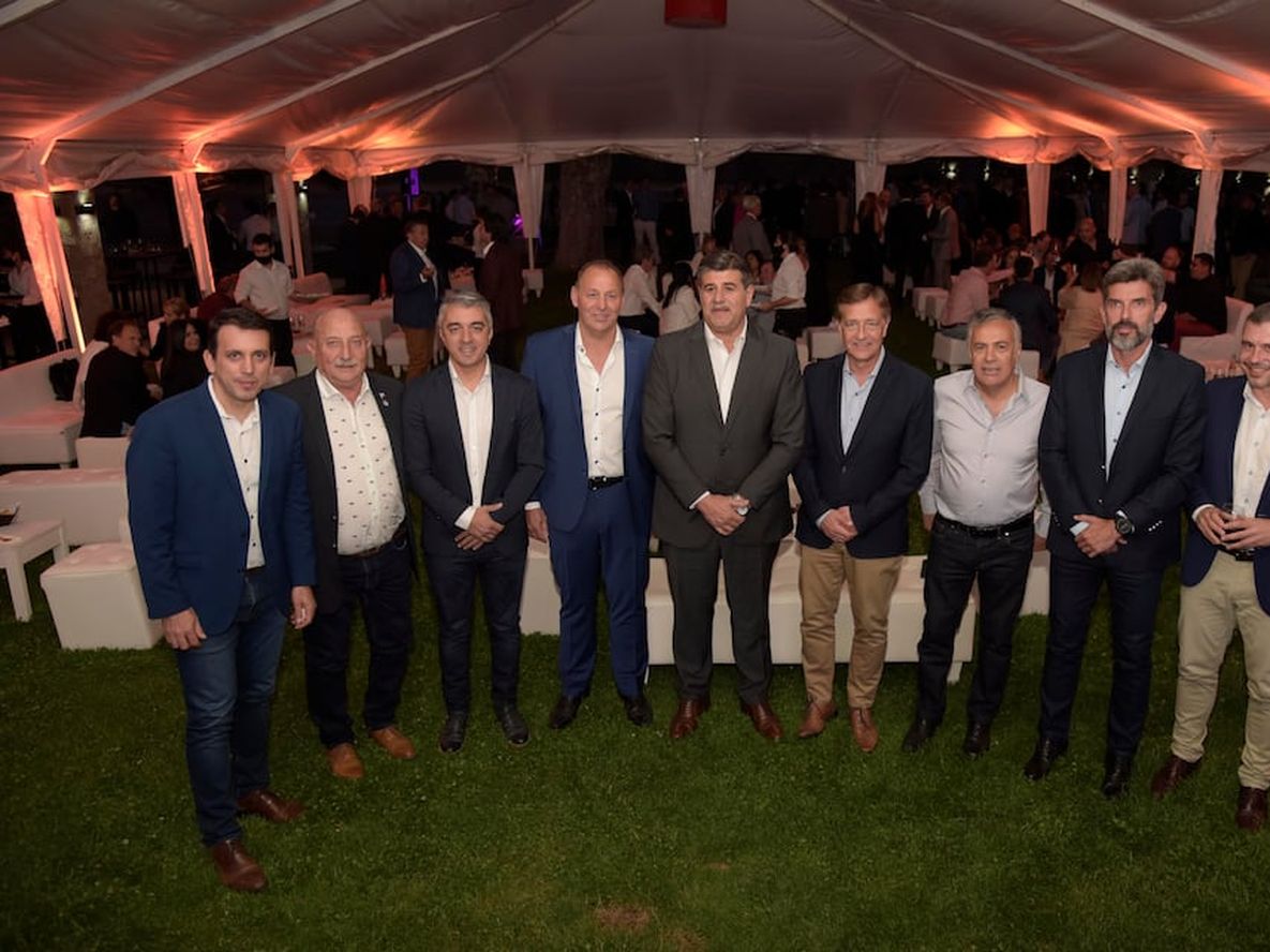 Tadeo García Zalazar, Miguel Ronco, Sebastián Bragagnolo, José Candeloro, Mario Abed, Rodolfo Suarez, Alfredo Cornejo, Ulpiano Suarez y Diego Costarelli.