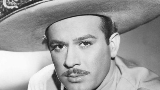 El músico y actor mexicano había vaticinado que moriría en un accidente aéreo. Foto: Gentileza.
