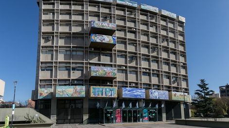 En consonancia con Alfredo Cornejo, Ulpiano Suarez limita la contratación de personal y establece reducción de gastos en Ciudad