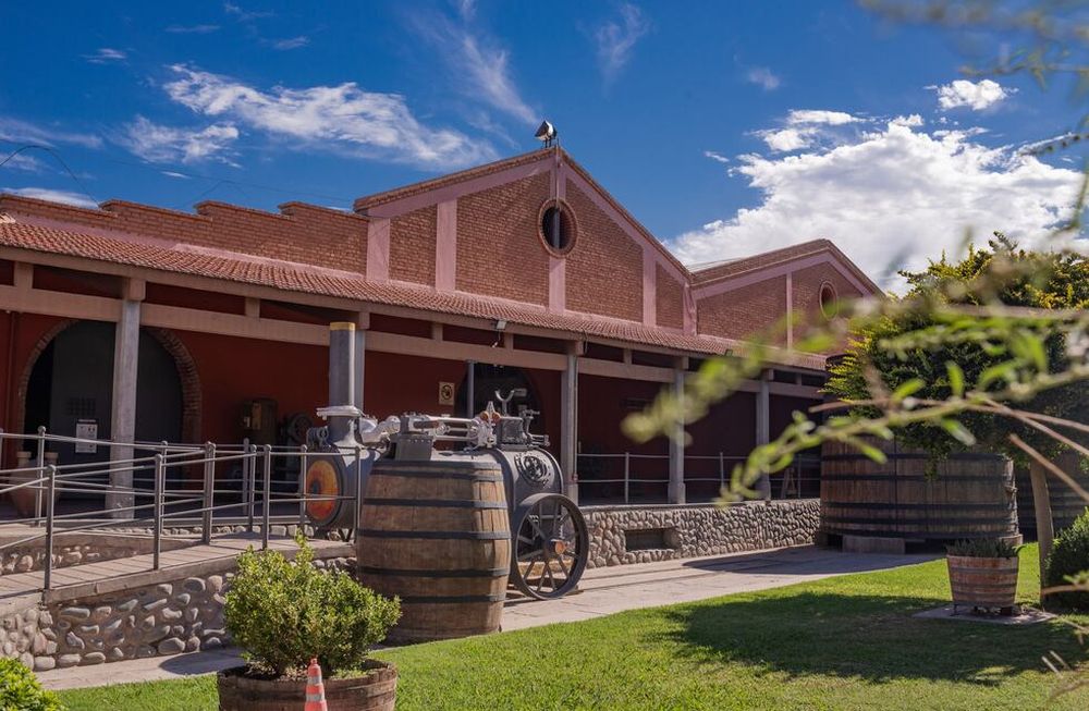 Celebrá el Día del Vino Argentino con una de las bodegas más icónicas de nuestra vitivinicultura