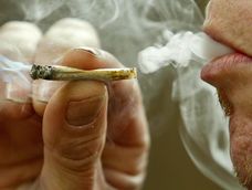 Consumo de drogas en Mendoza: aumentan los casos de cocaína fumada y descenso en la edad de inicio entre adolescentes.