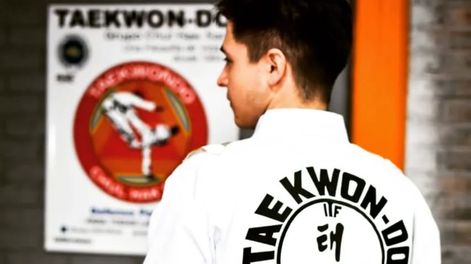 Profesor de taekwondo de Maipú.