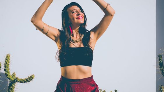 La cantautora Daniela Trovati presenta Suben mis plegarias, su segundo álbum de estudio luego de siete años.