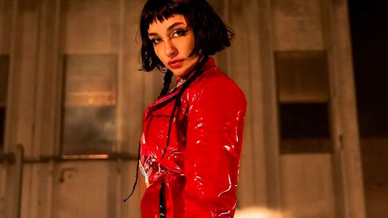 María Becerra en su videoclip para Automático