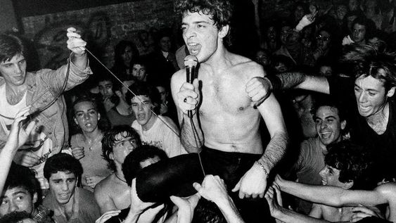 Rocanrol cowboys (2019), documental que podés ver en Netflix, retrata la historia de los Ratones Paranoicos y resalta el vínculo entre el conjunto del cantante Juanse y los Rolling Stones en tiempos del menemismo.