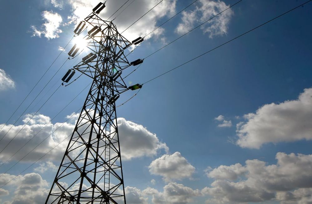 Los tendidos de gas y de electricidad se encuentran al límite de su capacidad y se necesitan nuevas inversiones para que sea posible el desarrollo de proyectos de importancia. Foto: Orlando Pelichotti / Los Andes