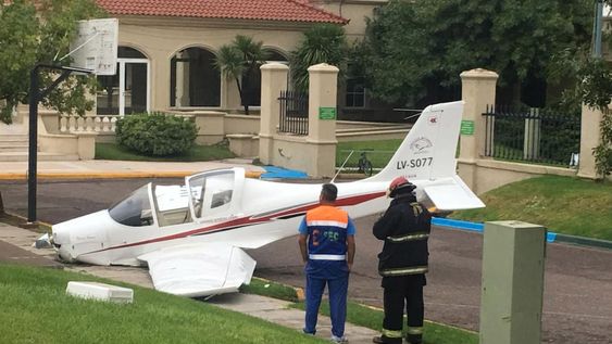 Aeroclub de La Puntilla: evalúan traslado tras la caída de un avión