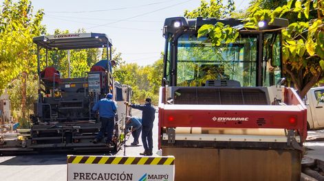 Con obras estratégicas, Maipú avanza en su plan de asfaltado 2025-2026