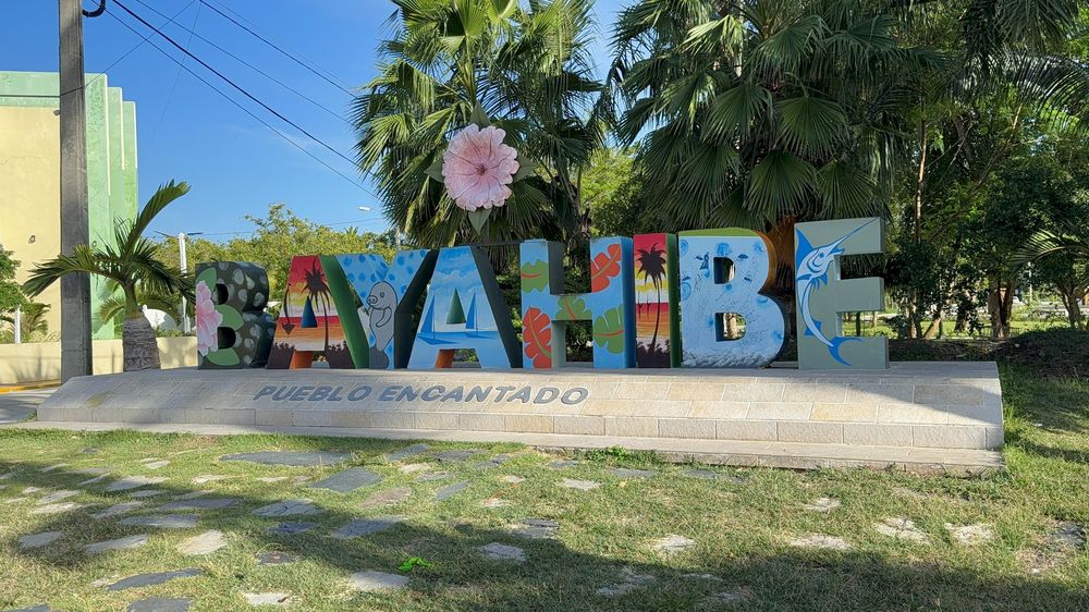 Desde Bayahíbe parten las excursiones en catamarán y lancha rápida hacia Isla Saona, una de las actividades más elegidas en Punta Cana.