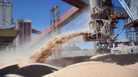 Los Andes | A casi una semana de los cambios en el Ministerio de Economía se suman al cepo a la importación y otras variables macro. Productores e industriales temen que disminuya la actividad por retracción de la economía.