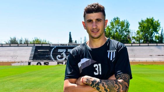 Emanuel Del Bianco llegó a Gimnasia con ganas de luchar el campeonato. Viene de jugar en Ferro de La Pampa, a donde fue Pampa Gelabert.