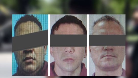 Los tres efectivos de la Policía de la Ciudad involucrados en el crimen de Lucas González, el adolescente que jugaba en las inferiores de Barracas Central, se entregaron este sábado a la Justicia.