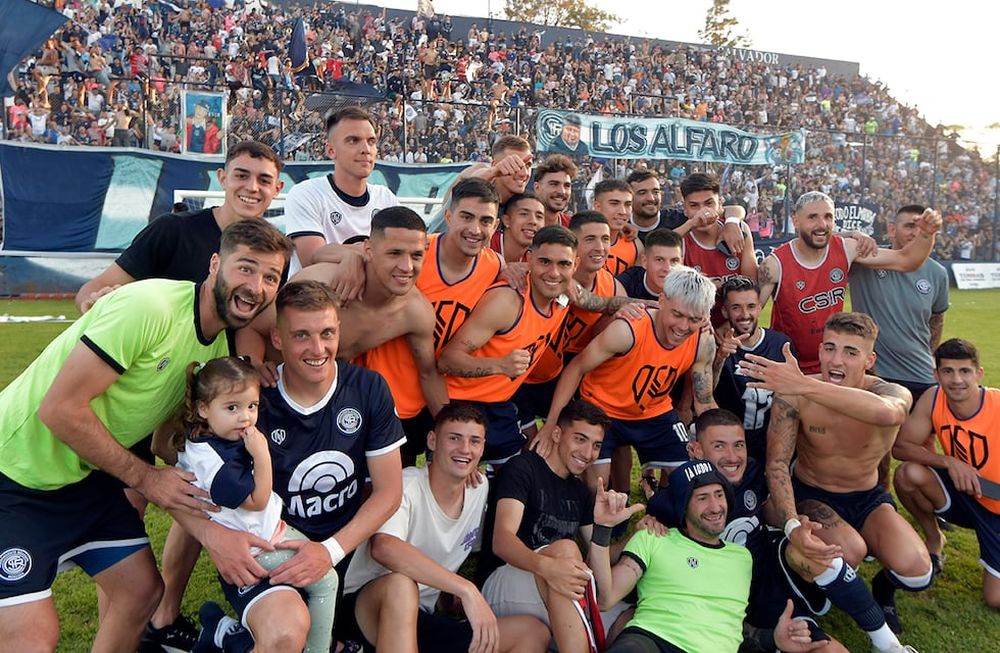 Independiente Rivadavia ya tiene día y horario pra la gran final del ascenso. Sólo falta definir la sede. Histórico. / Los Andes.
