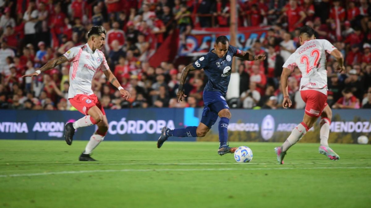 Torneo Apertura: Independiente Rivadavia busca asegurar su clasificación ante Argentinos Juniors