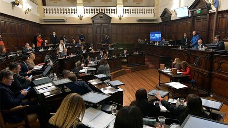 Los Andes | Cada legislador o legisladora puede nombres asesor o asesora y secretario o secretaria, y además personas contratadas. Foto: Orlando Pelichotti / Los Andes