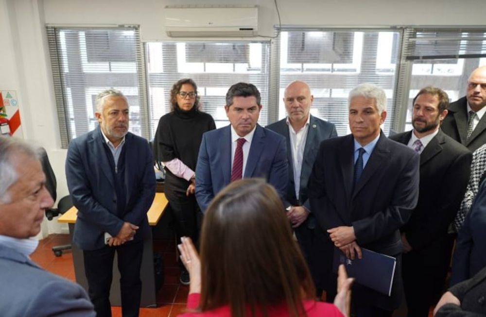 Los gobernadores Alfredo Cornejo (Mendoza) Claudio Poggi (San Luis) , Marcelo Orrego (San Juan) hablaron de estrategias conjuntas en seguridad.