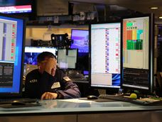 Los mercados estadounidenses se desplomaron tras la drástica escalada de las tensiones en Medio Oriente que inquietó a los inversores globales, en la Ciudad de Nueva York, Estados Unidos.&nbsp;