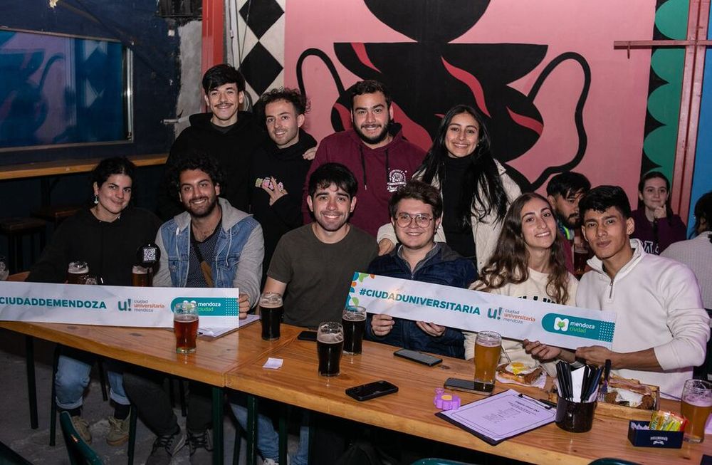 Estudiantes de intercambio y de la provincia compartieron un encuentro de confluencia cultural