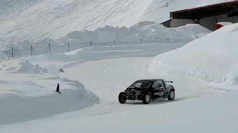 Después de completar su trabajo con los primeros ensayos de pretemporada en la F1 con Alpine, Colapinto aceptó un desafío extremo en la nieve.