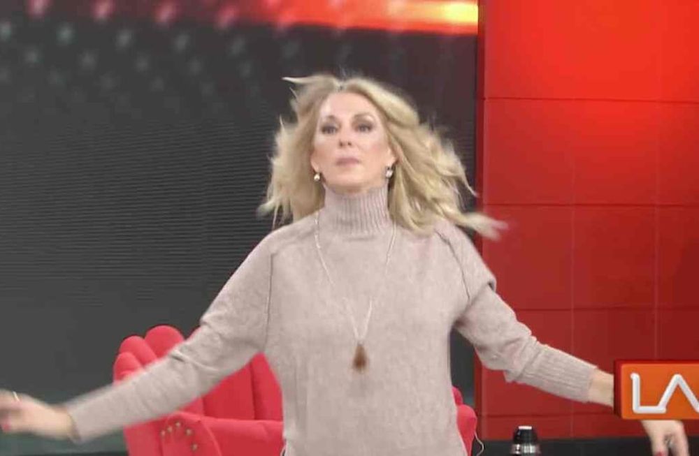 Yanina Latorre se hacía pis y como no aguantaba más, salió corriendo en pleno LAM