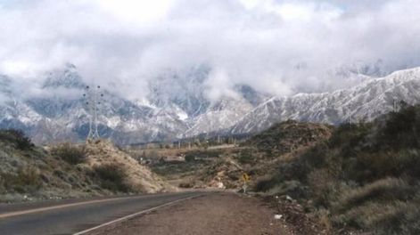 Cerraron el paso a Chile por temporal en Alta Montaña