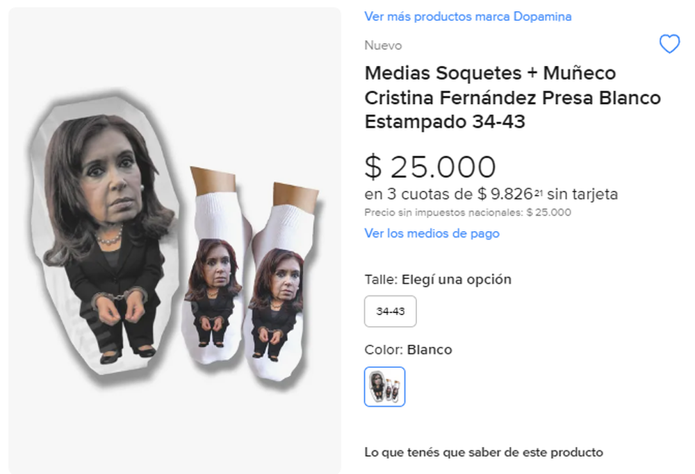 Venden el combo de un muñeco almohadón de Cristina Kirchner presa y soquetes. 