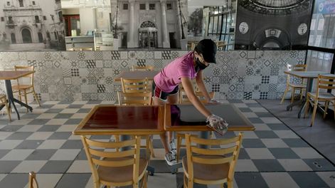 Los Andes | Hoteles. Las actividades económicas vinculadas al turismo han sido las más golpeadas por la pandemia del Covid-19. Foto: Orlando Pelichotti / Los Andes.