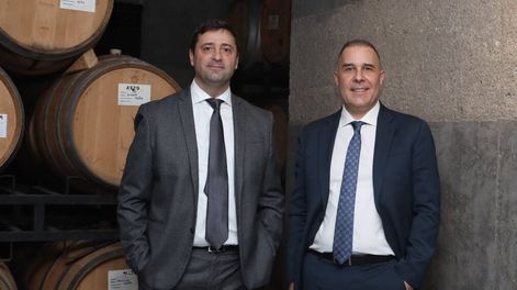 El nuevo vicepresidente, Martín Calzetta, junto al nuevo presidente del CEM, Martín Clément.