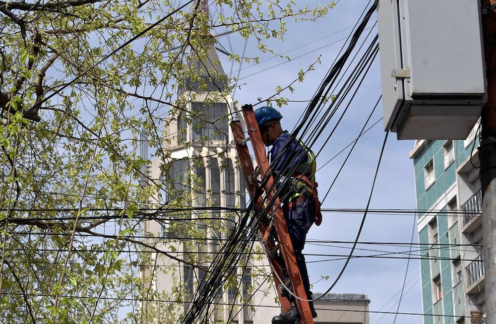El Gobierno de Alberto Fernández pretende a través de un artículo del Presupuesto que las provincias sean “solidariamente responsables” de las acreencias de las distribuidoras.Foto: Orlando Pelichotti/ Los Andes