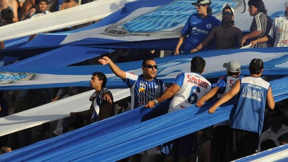 Hasta 2005, “El Cachorro” dirigía la barra tombina pero quedó sospechado de robar la recaudación de un partido. Entonces fue reemplazado por Aguilera.