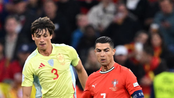 Cristiano Ronaldo fue pieza clave y celebró su tercer título con Portugal: dos Nations League y una Eurocopa. A los 40 años sigue festejando.&nbsp;