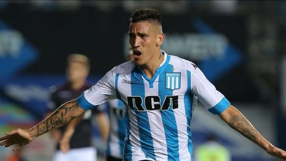 Se terminó la novela: Ricardo Centurión jugará en el Tomba la Copa Libertadores