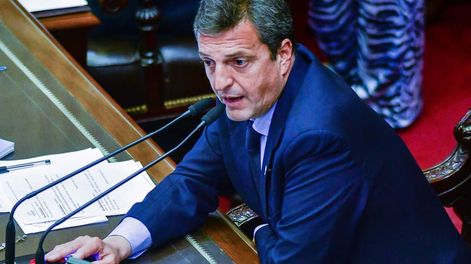 Los Andes | ID:6637608 Sergio Massa durante la sesión en la cámara de Diputados por la Ley de eitquetado Foto Federico Lopez Claro