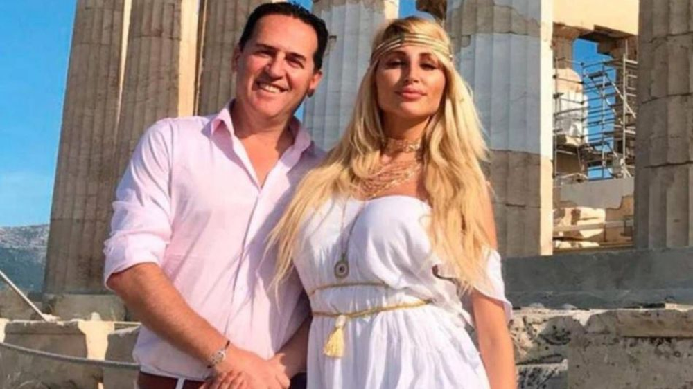 Vicky Xipolitakis junto a su ex pareja.